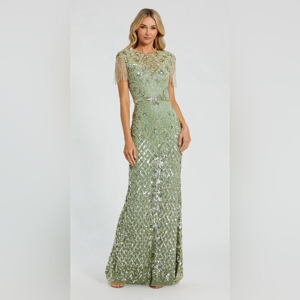 Green High Neck Sleeveless Beaded Fringe Fitted Gown Size 16